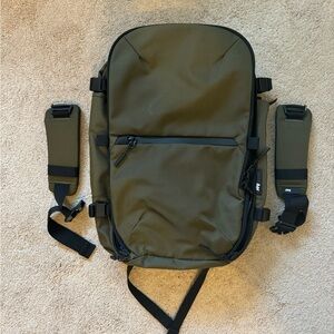Aer Travel Pack 3 - 35L With Hip Belt - Olive